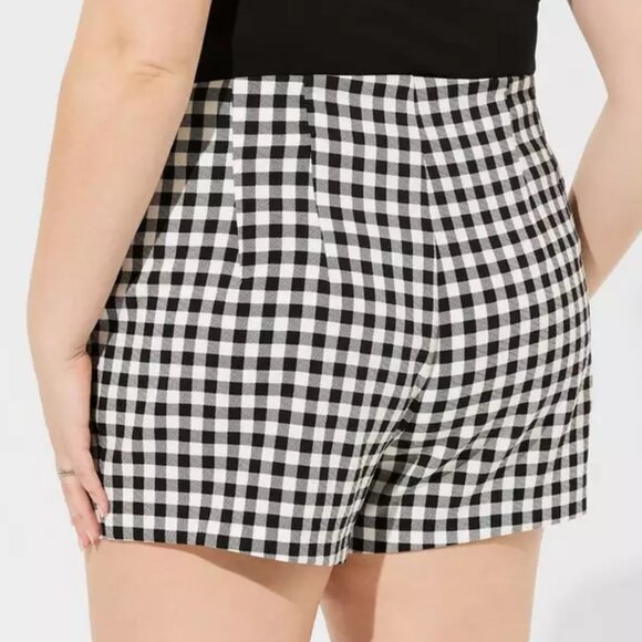 Torrid Shorts 1X Marilyn Monroe Black/White Houndstooth Plaid High Waist Retro - Picture 3 of 4